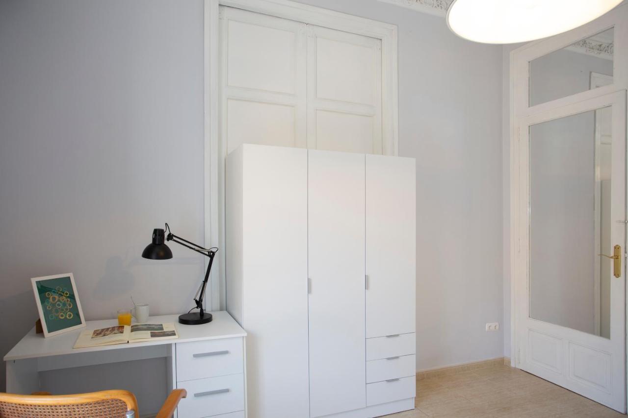 Singularstays Salvador Iv Appartamento Valenza